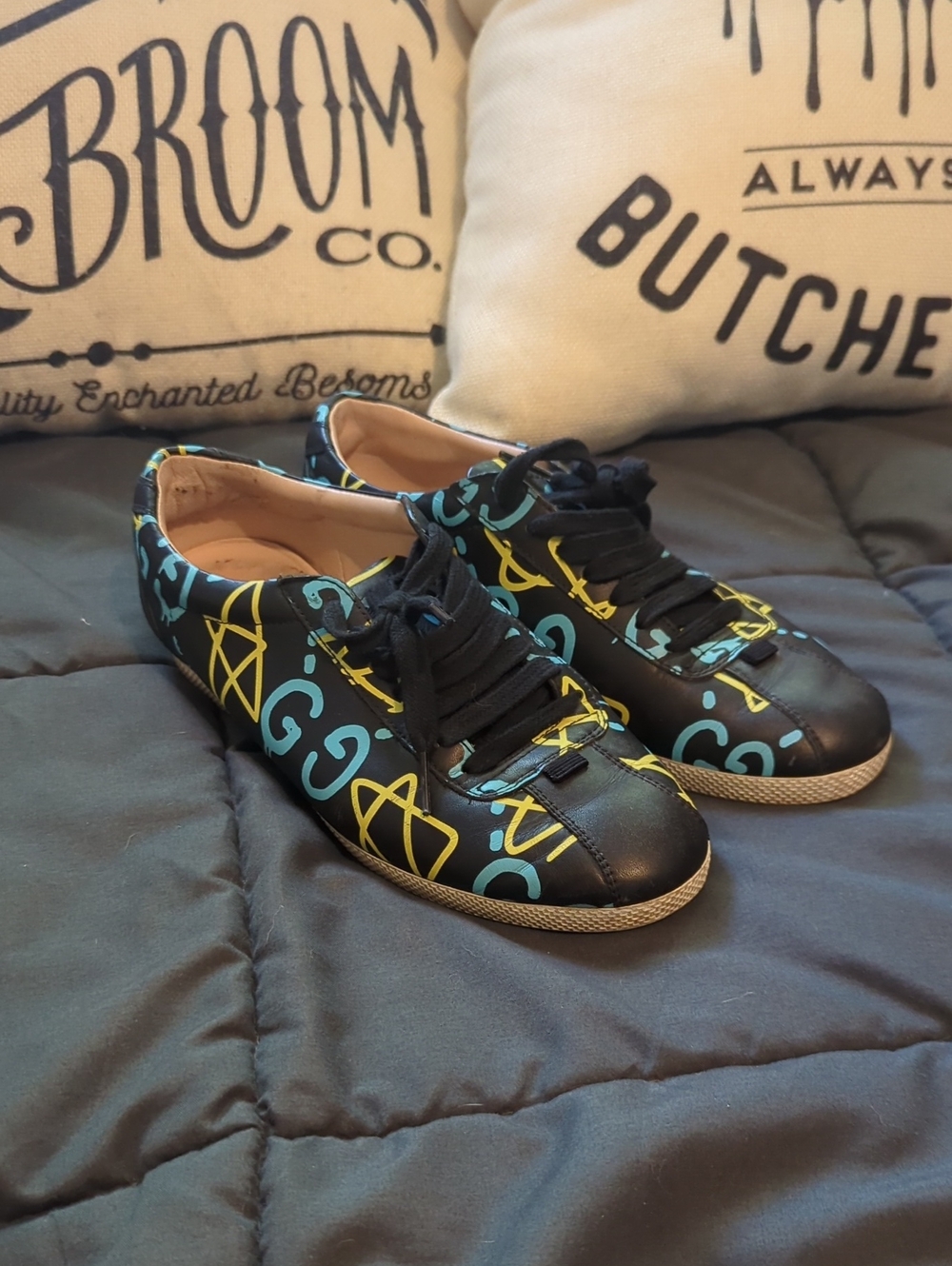 Authentic Gucci GG Supreme Stars Sneakers CUTE Size 6